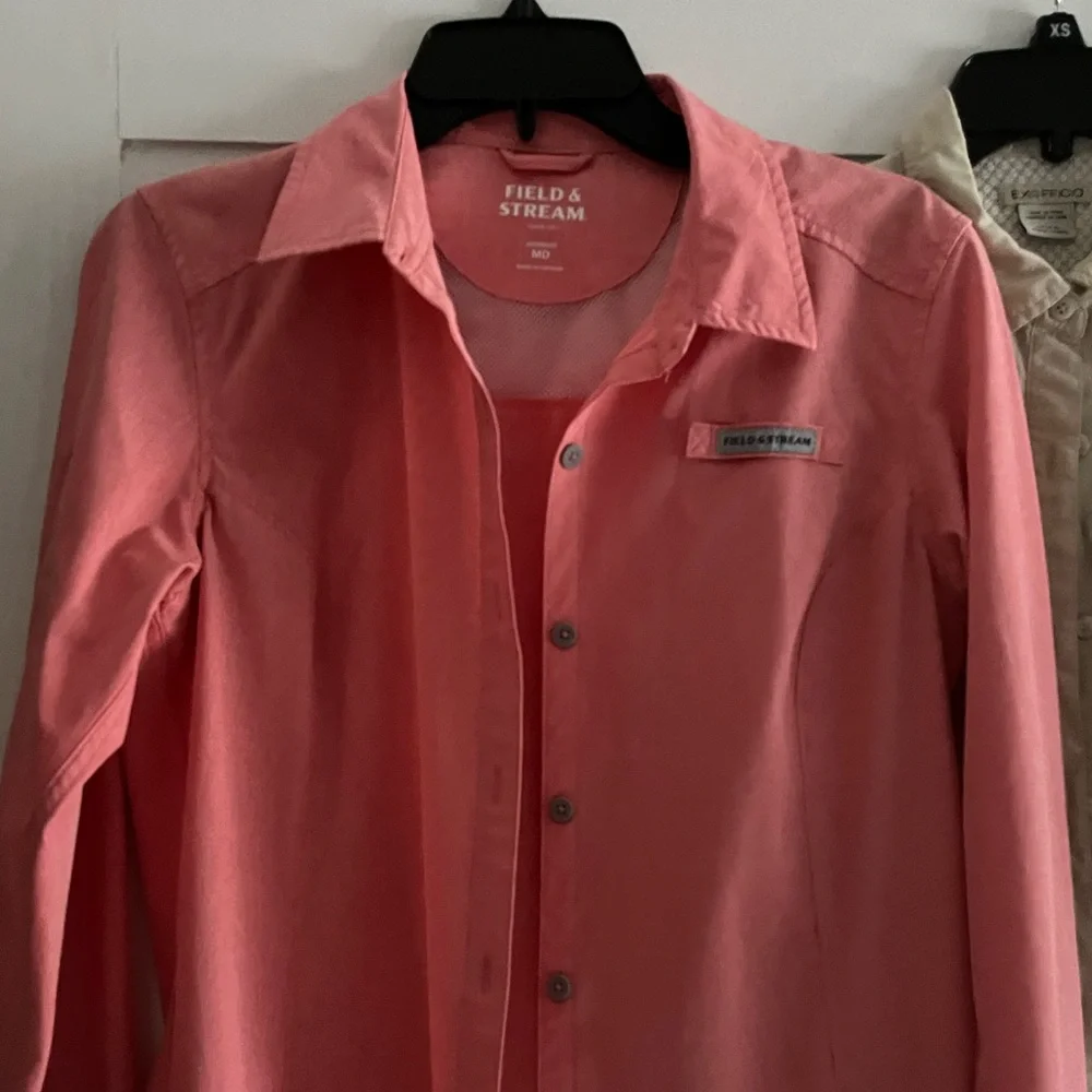Hiking shirt bundle - Picture 2 of 3